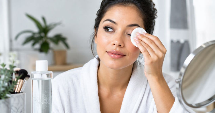 Can micellar water remove waterproof mascara?